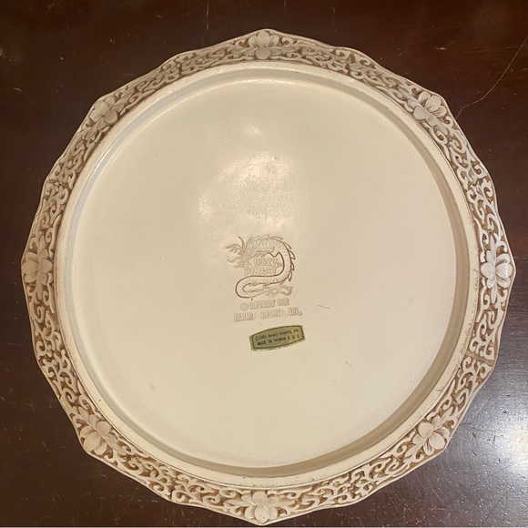 Vintage Ivory Dynasty Plate Carved Resin by Arnart Imports 1982 9.5 in - Picture 8 of 9